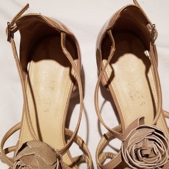 Talbots Sandals - Picture 7 of 8